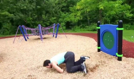 跑酷搞笑视频,翻滚跳跃中的欢乐喜剧